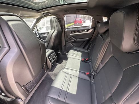 Certified 2026 Porsche Cayenne S AWD/4WD image 41