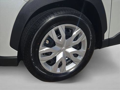 Used 2024 Toyota Corolla Cross L AWD/4WD image 20
