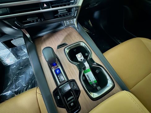 Used 2024 Lexus RX 350 Premium w/ Convenience Package image 22