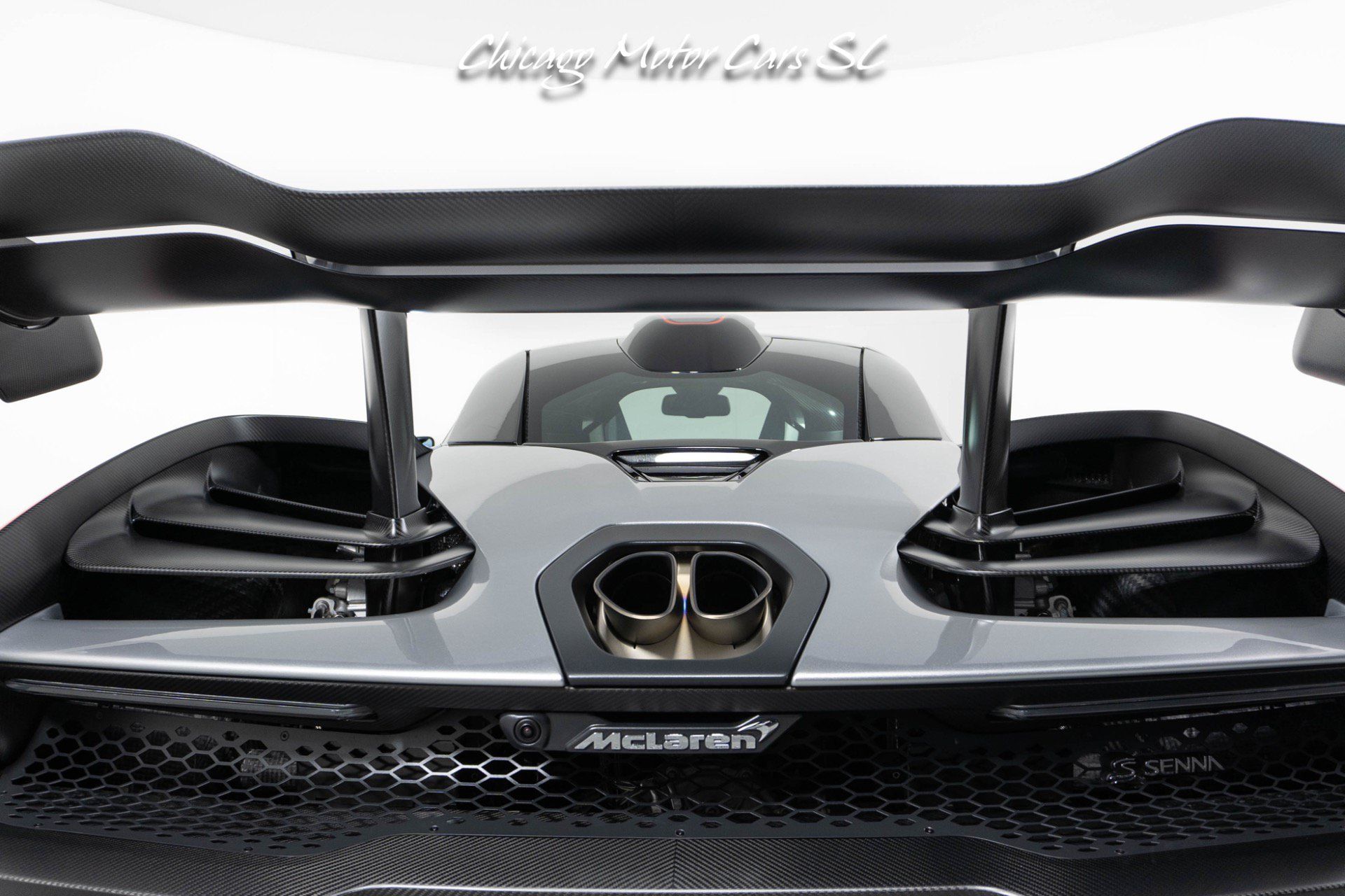 Used 2019 McLaren Senna RWD image 20