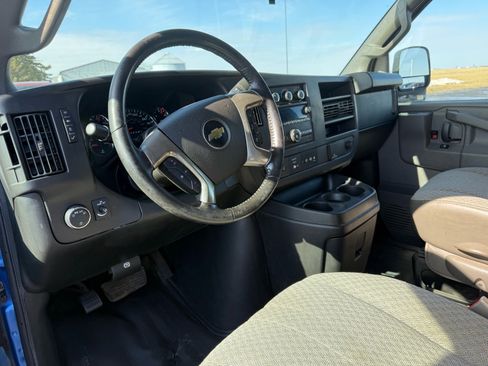 Used 2018 Chevrolet Express 2500 w/ Driver Convenience Package image 11