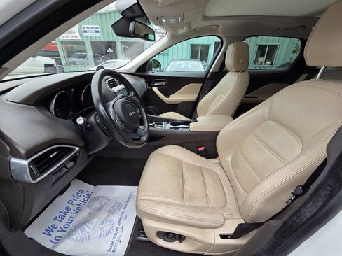 Used 2017 Jaguar F-PACE Prestige AWD/4WD image 18