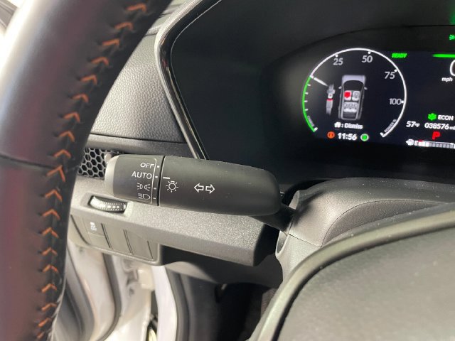 Used 2025 Honda CR-V Sport image 13