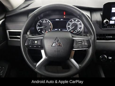 Used 2024 Mitsubishi Outlander ES FWD image 7