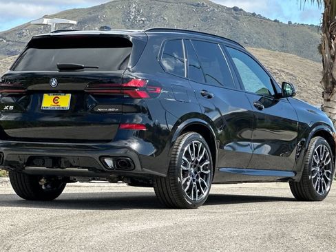 New 2026 BMW X5 xDrive50e w/ M Sport Package AWD/4WD image 3