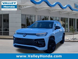 Used 2025 Volkswagen Tiguan SE R-Line video 1