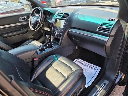 Used 2016 Ford Explorer Sport w/ Equipment Group 401A AWD/4WD image 19