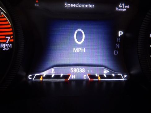 Used 2019 Jeep Cherokee Limited image 17