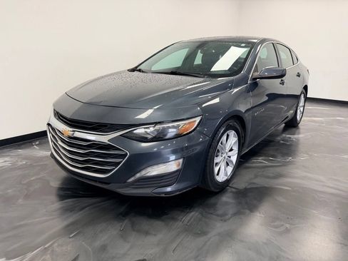 Used 2019 Chevrolet Malibu LT FWD image 3