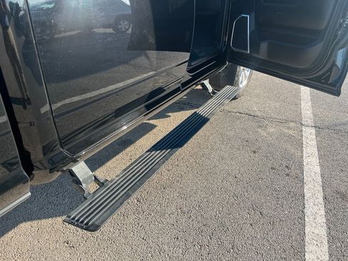 Used 2019 RAM 2500 Laramie AWD/4WD image 13