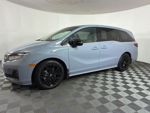 Used 2025 Honda Odyssey Sport-L image 24