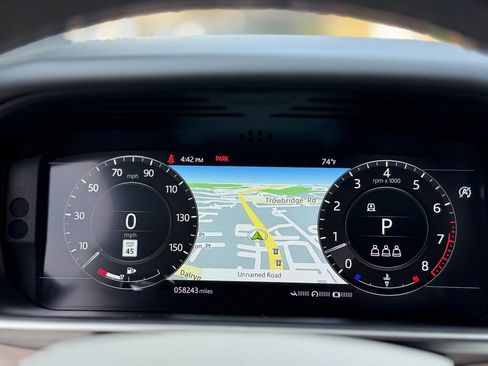 Used 2022 Land Rover Range Rover Sport HST image 46