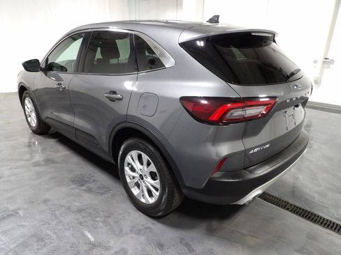 Used 2023 Ford Escape Active image 7