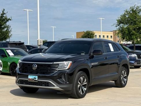 Used 2026 Volkswagen Atlas Cross Sport SE FWD image 7