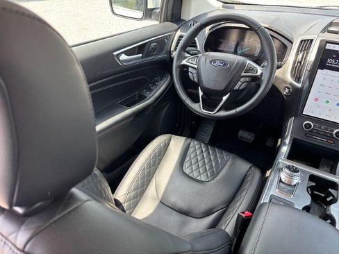 Used 2024 Ford Edge Titanium w/ Equipment Group 301A AWD/4WD image 12