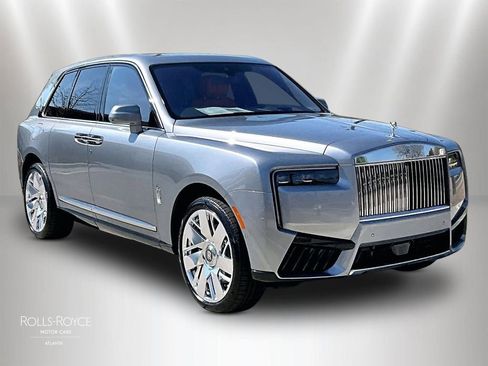 New 2026 Rolls-Royce Cullinan image 2