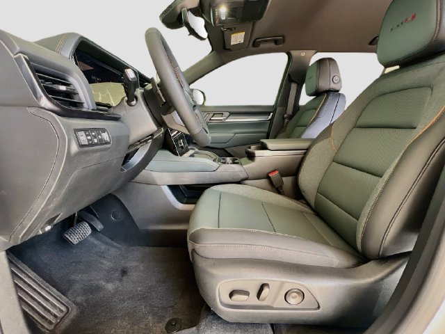 New 2027 GMC Terrain AT4 w/ Convenience Package III AWD/4WD image 15
