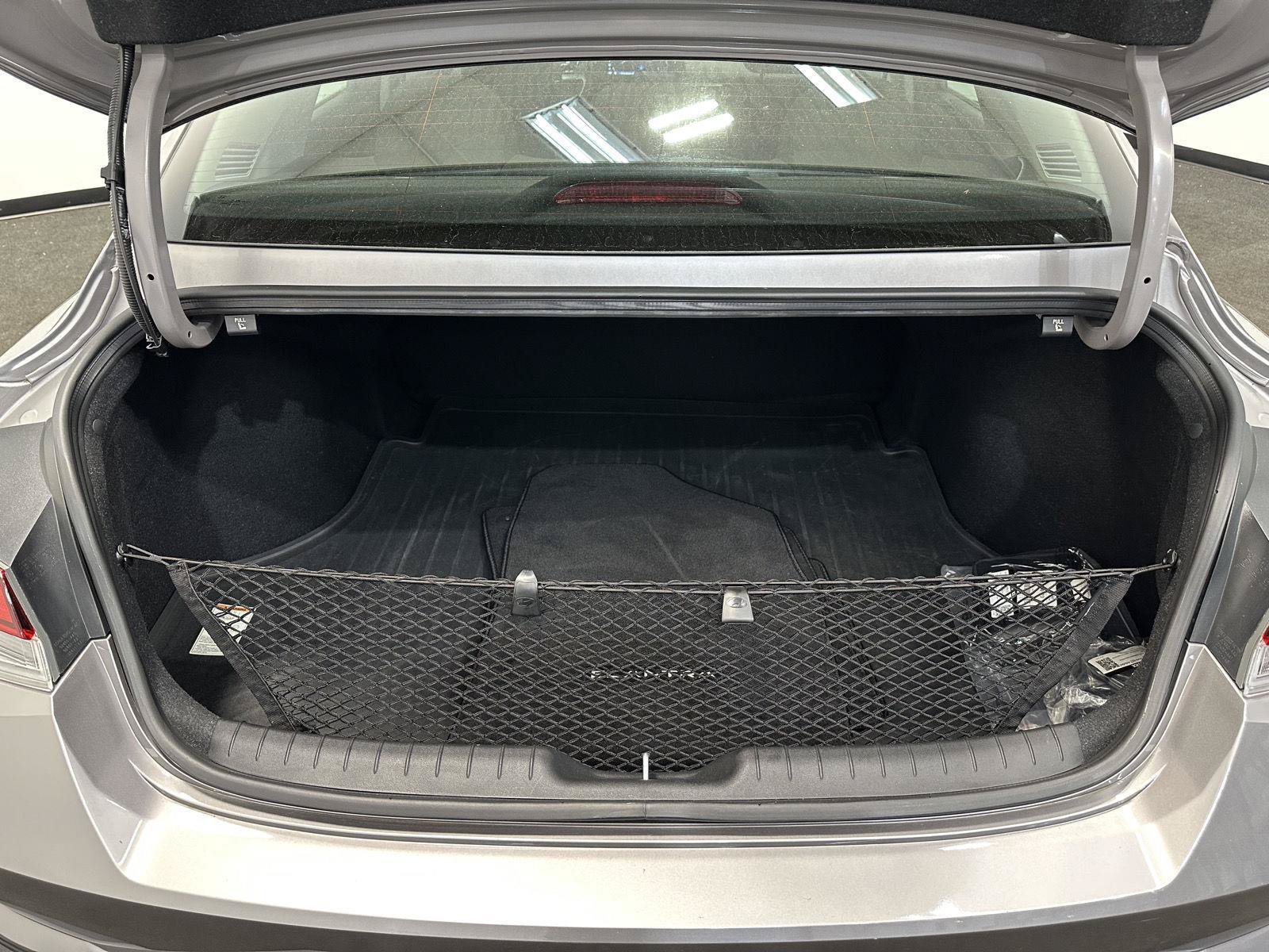Certified 2023 Hyundai Elantra SEL w/ Convenience Package FWD image 28