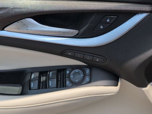 Used 2024 Buick Enclave Avenir w/ Avenir Technology Package FWD image 16