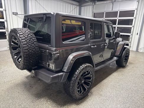 Used 2021 Jeep Wrangler Unlimited Sahara w/ Cold Weather Group image 20