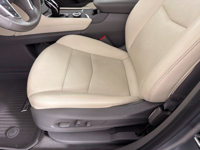 Used 2024 Cadillac XT5 Premium Luxury w/ Technology Package FWD image 20