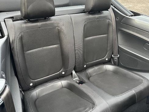 Used 2014 Volkswagen Beetle 1.8T image 36