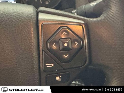 Used 2017 Toyota Tacoma SR5 image 27