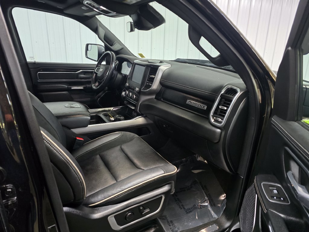 Used 2022 RAM 1500 Laramie w/ Sport Appearance Package AWD/4WD image 23