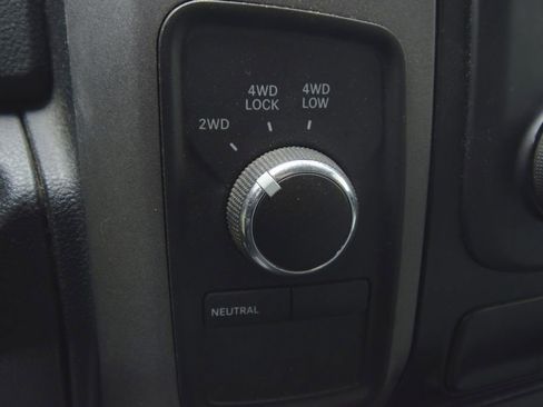 Used 2018 RAM 1500 ST w/ SXT Appearance Group image 29