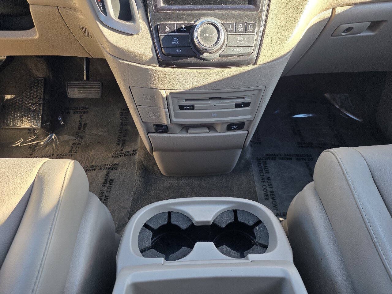Used 2014 Honda Odyssey Touring Elite image 18