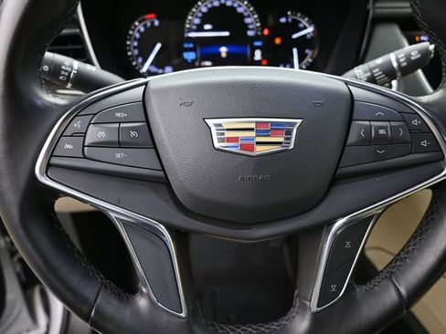 Used 2019 Cadillac XT5 AWD image 30