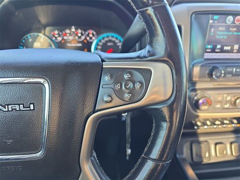 Used 2017 GMC Sierra 2500 Denali w/ Duramax Plus Package image 19