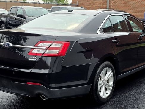 Used 2019 Ford Taurus SEL w/ Equipment Group 201A AWD/4WD image 2