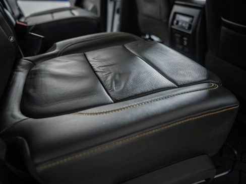 Used 2020 Chevrolet Traverse Premier w/ Redline Edition image 35