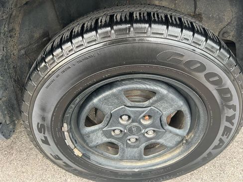 Used 2016 Jeep Patriot Sport FWD image 4