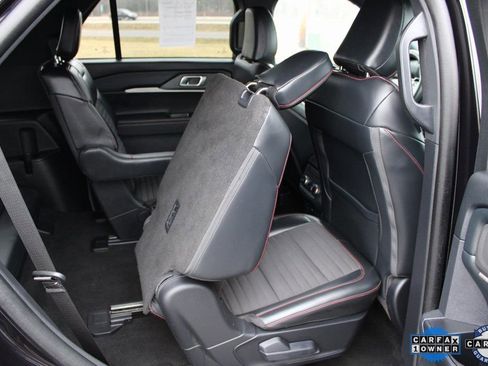 Used 2025 Ford Explorer ST-Line image 17