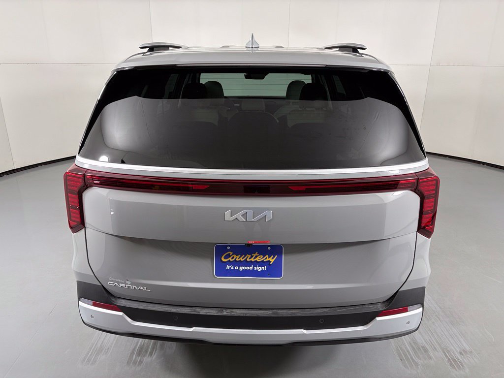 New 2026 Kia Carnival EX FWD image 7