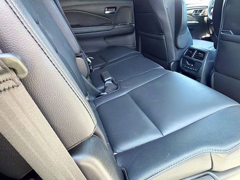 Used 2022 Honda Pilot Special Edition image 32