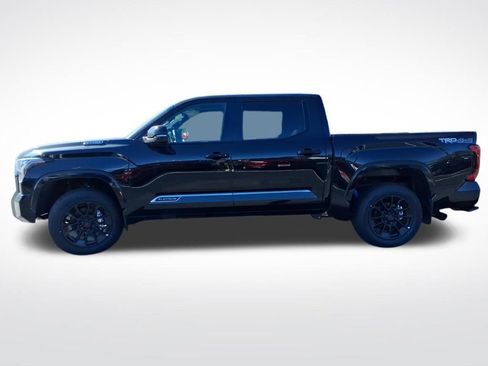 New 2025 Toyota Tundra Platinum w/ TRD Off-Road Package AWD/4WD image 4