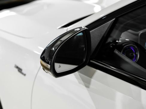 Used 2023 Mercedes-Benz C 43 AMG 4MATIC Sedan image 41