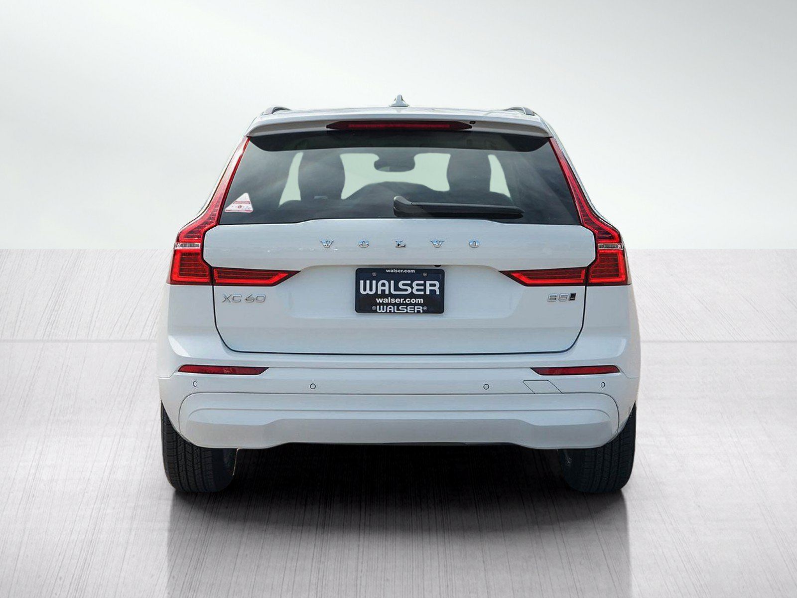 Used 2022 Volvo XC60 B5 Momentum AWD/4WD image 4