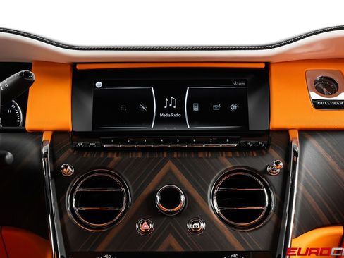 Used 2023 Rolls-Royce Cullinan image 31