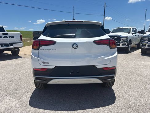 Used 2022 Buick Encore GX Preferred w/ Cold Weather Comfort Package FWD image 5