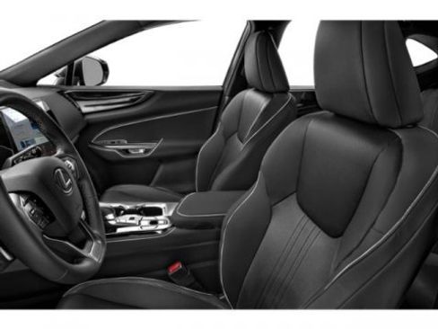 Used 2024 Lexus NX 250 FWD image 9