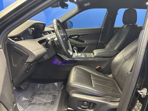 Used 2020 Land Rover Range Rover Evoque SE image 12