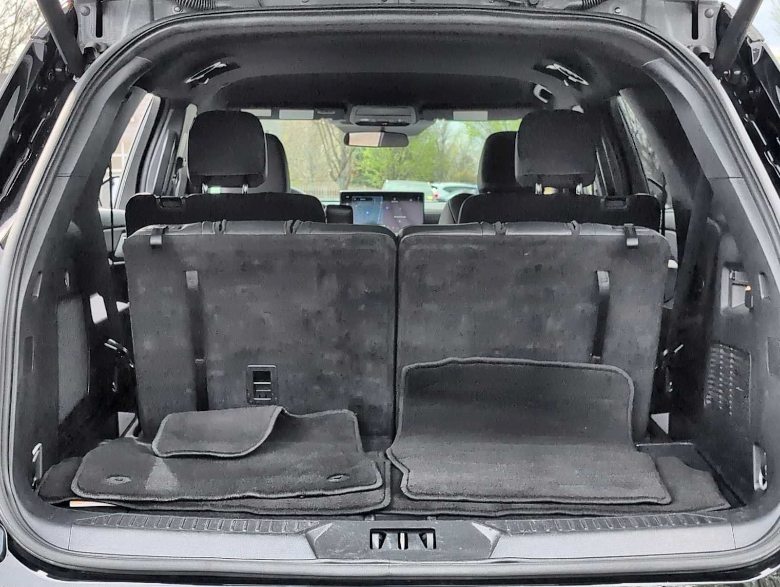 Used 2025 Ford Explorer ST-Line AWD/4WD image 33