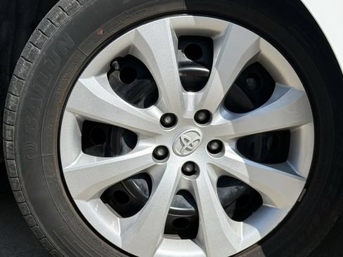 Used 2024 Toyota Corolla LE FWD image 10