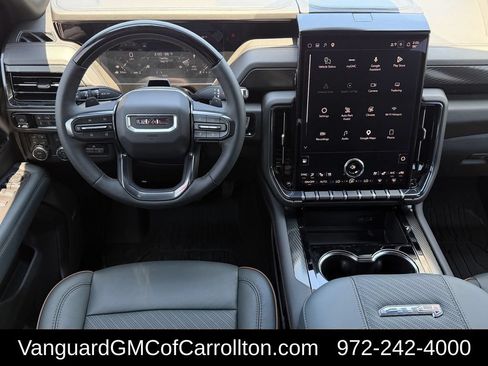 New 2026 GMC Yukon XL AT4 w/ AT4 Premium Plus Package AWD/4WD image 12