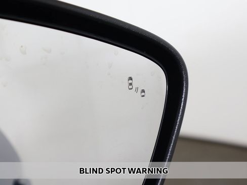 Used 2022 Ford Escape SE w/ Convenience Package image 3