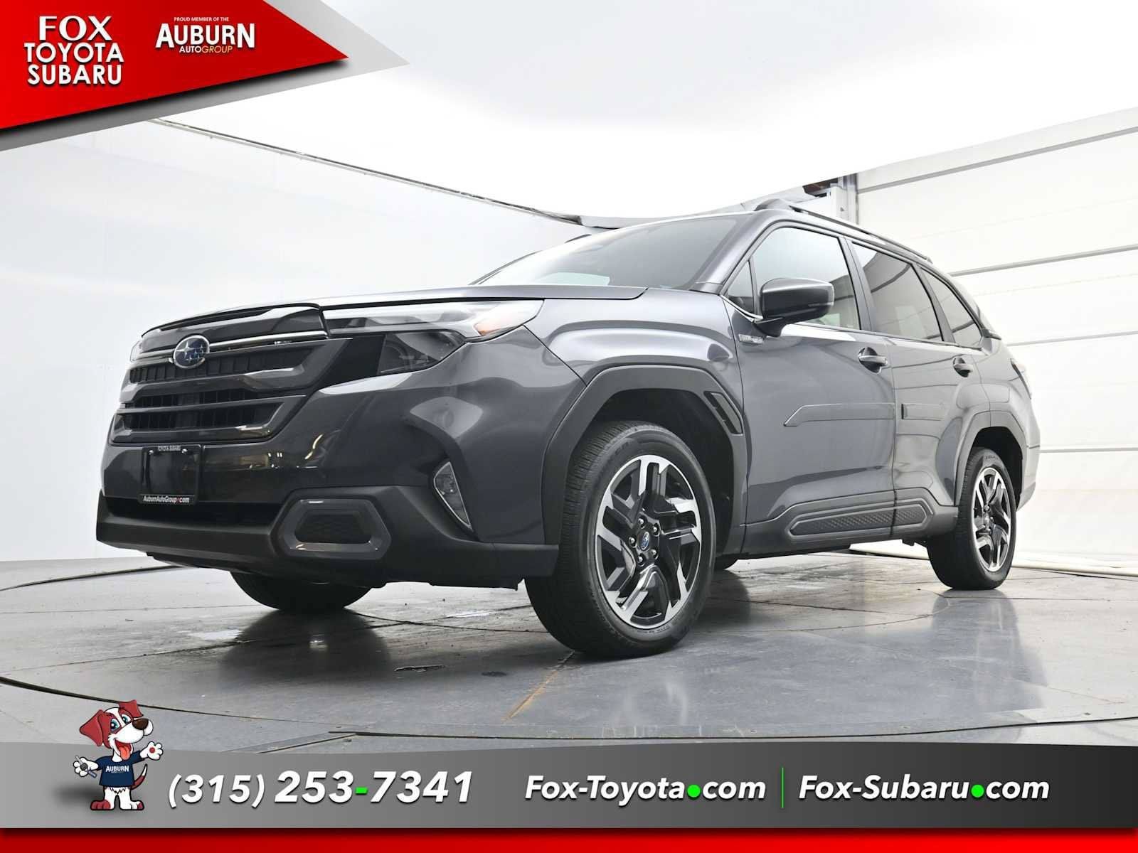 Used 2025 Subaru Forester Limited AWD/4WD image 25